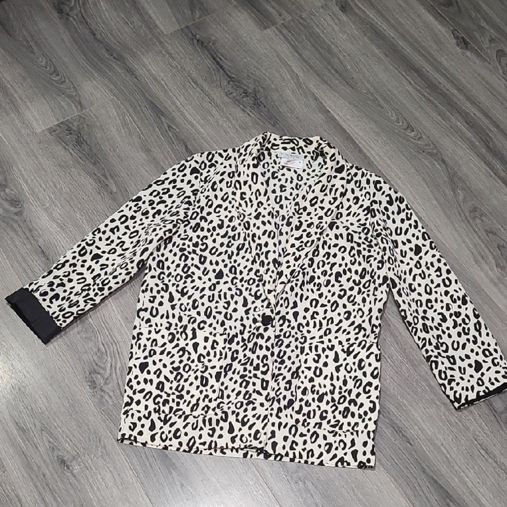 Vintage Blk/White Leopard Print Boyfriend 90's Lightweight Blazer
